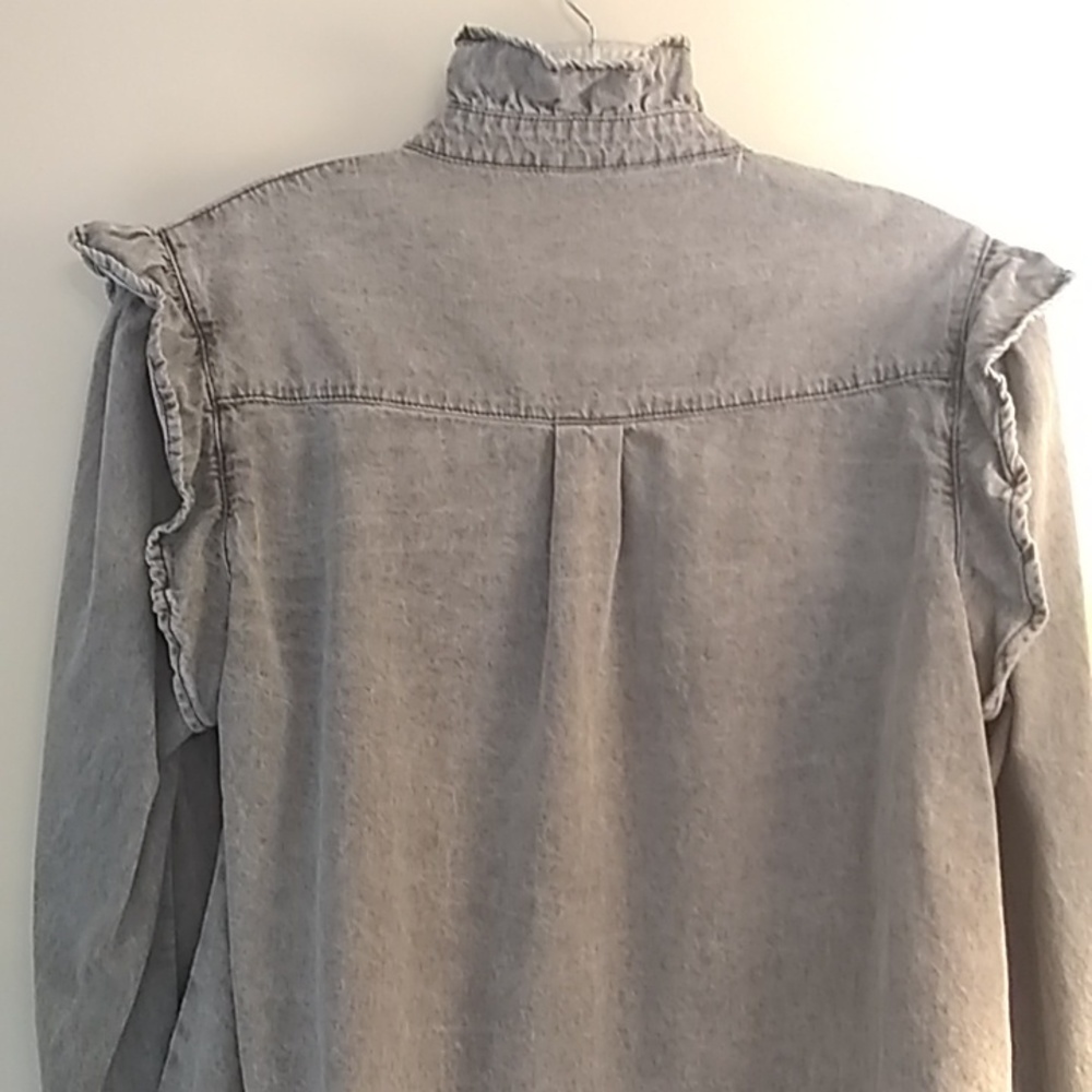 ruffled gray blouse - Picture 7 of 9